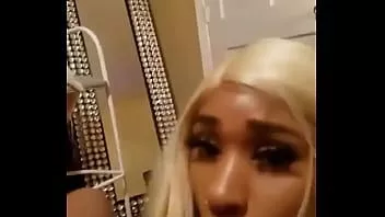 تشغيل خشب الأبنوس thot يعطي بي بي سي بعض رأس قذرة