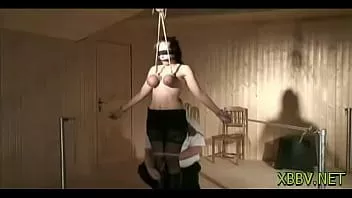 play عاطفي يبتلع الحبيب الأول