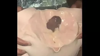 Play The loud moaning orgasm heard across the world 3