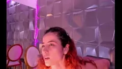 播放 油腻的俄罗斯女主播，拥有完美的巨乳乳交和精液