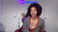 play Petite Ebony Foxybrown20 Naughty Walmart Encounter