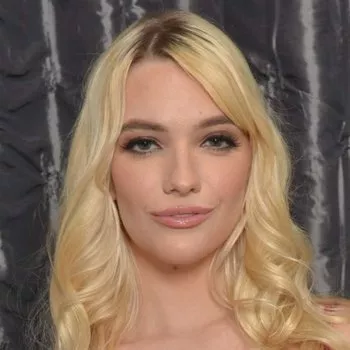 Pornostar Kenna James