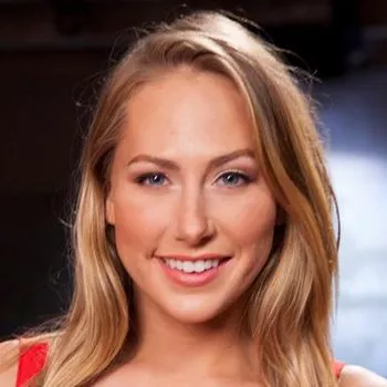 अभिनेता Carter Cruise