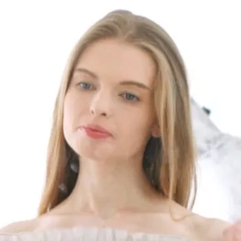Pornostar Adel Bye