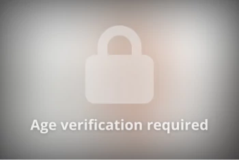 色情明星 Pinky June