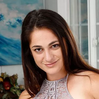 قناة Mallory Monroe
